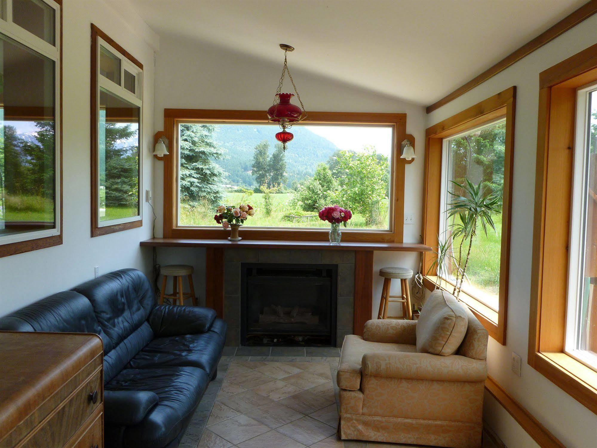 Harrison Hammond House Farmstay Harrison Mills Exterior foto